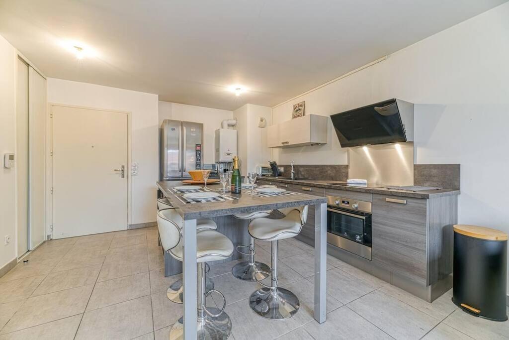 Bel Appartement-Garage Prive-Balcon-Wifi Fibre Rhut 外观 照片