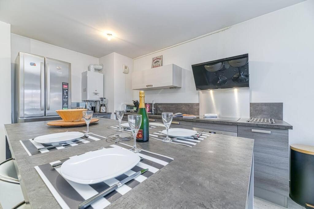 Bel Appartement-Garage Prive-Balcon-Wifi Fibre Rhut 外观 照片